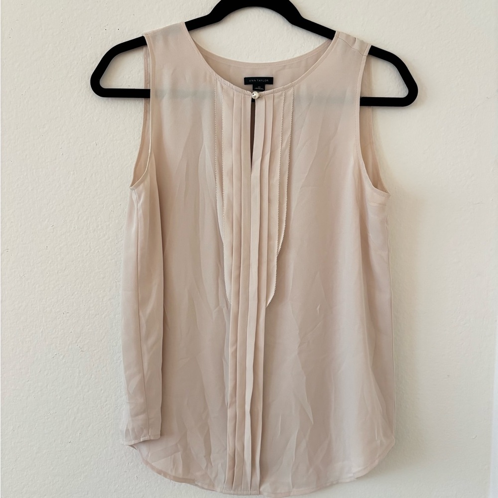 Elegant Beige/Blush Sleeveless Top